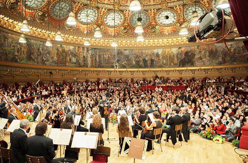 Vienna Philharmonic, the Stockholm Philharmonic and the London Philharmonic