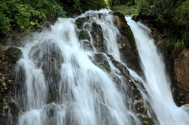 The Urlătoarea Waterfall