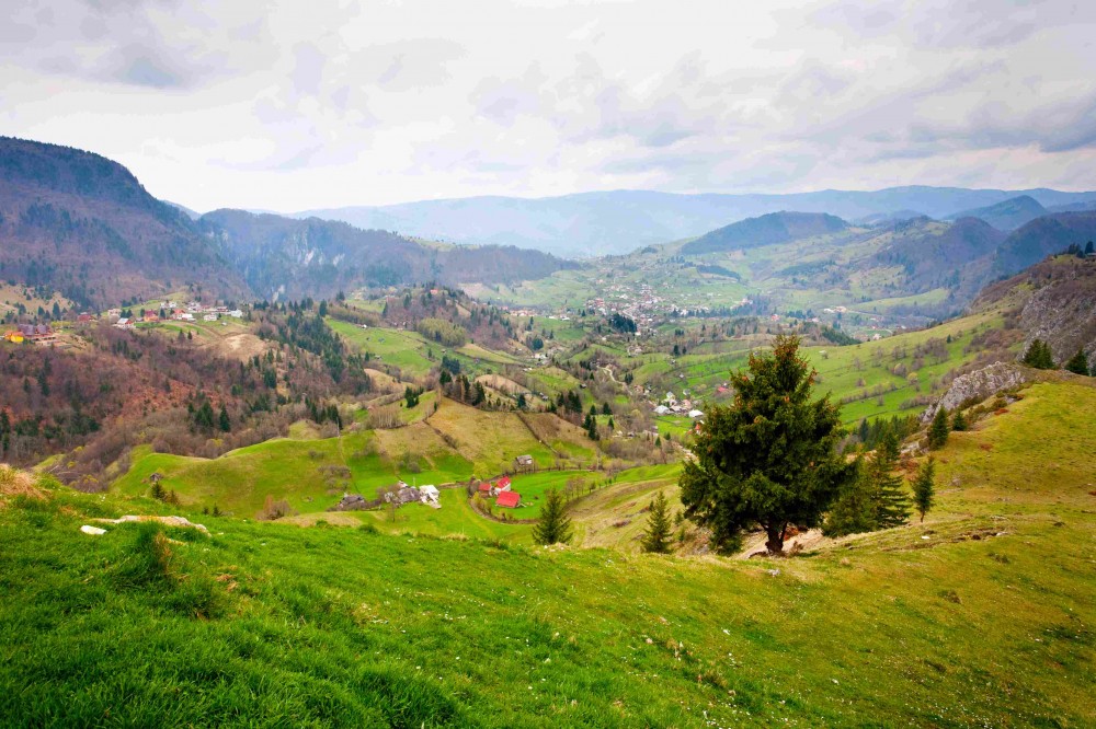 Sustainable tourism in Romania – The ethnic mosaic is enhancing local ...