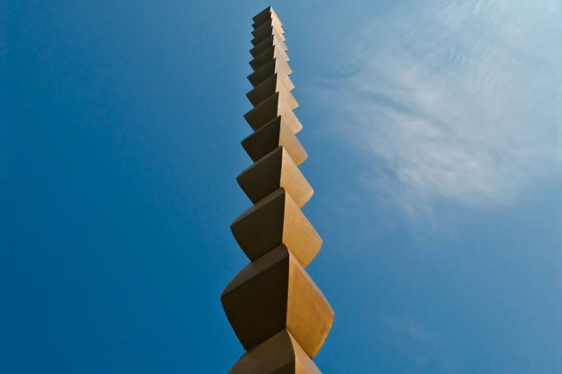 Brancusi Infinity Column