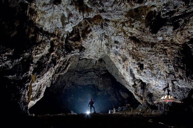 Valea Cetatii Cave Romania