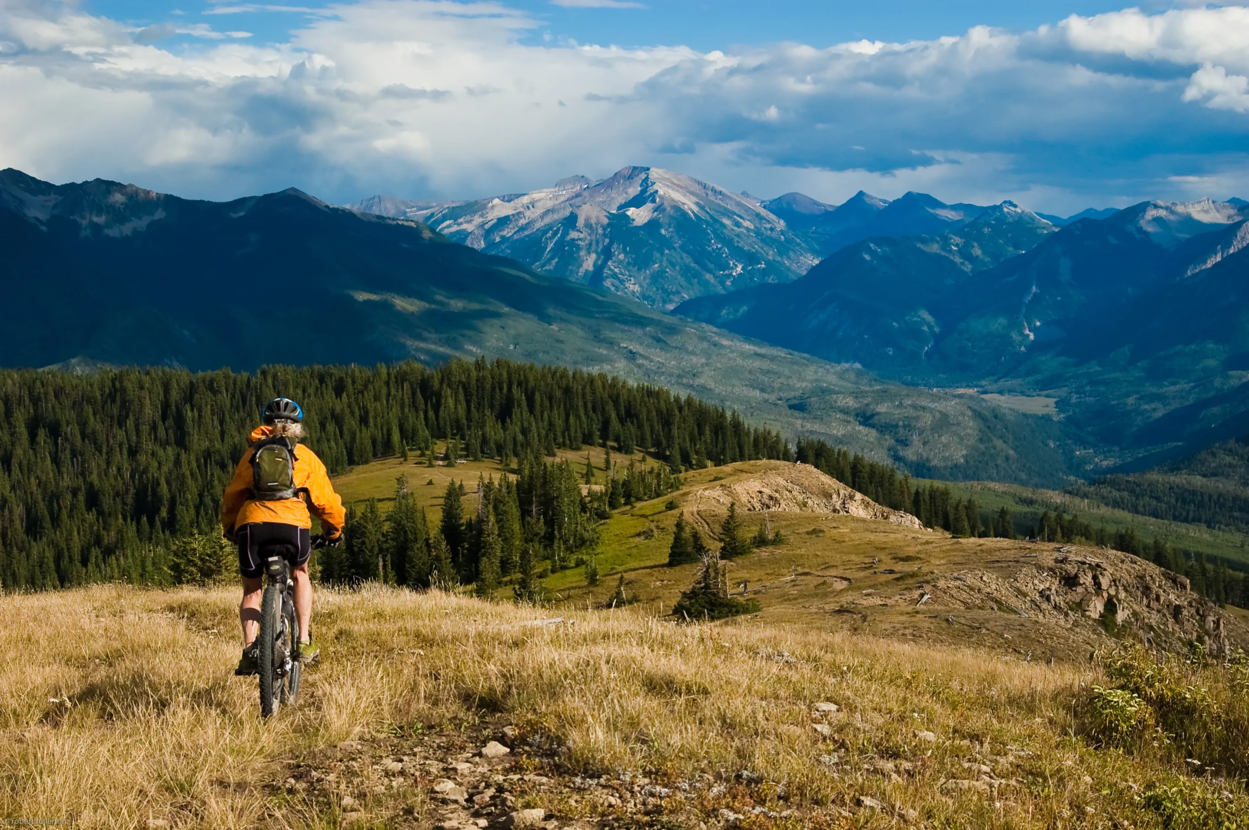 active tours in romania