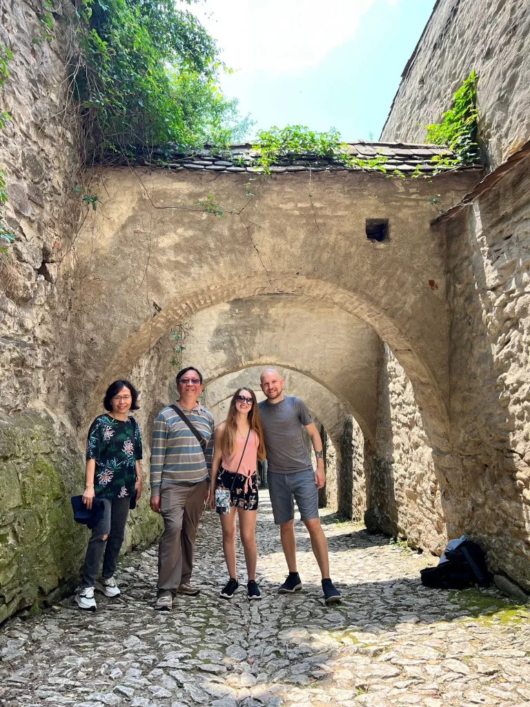 rolandia tourists at the fortress