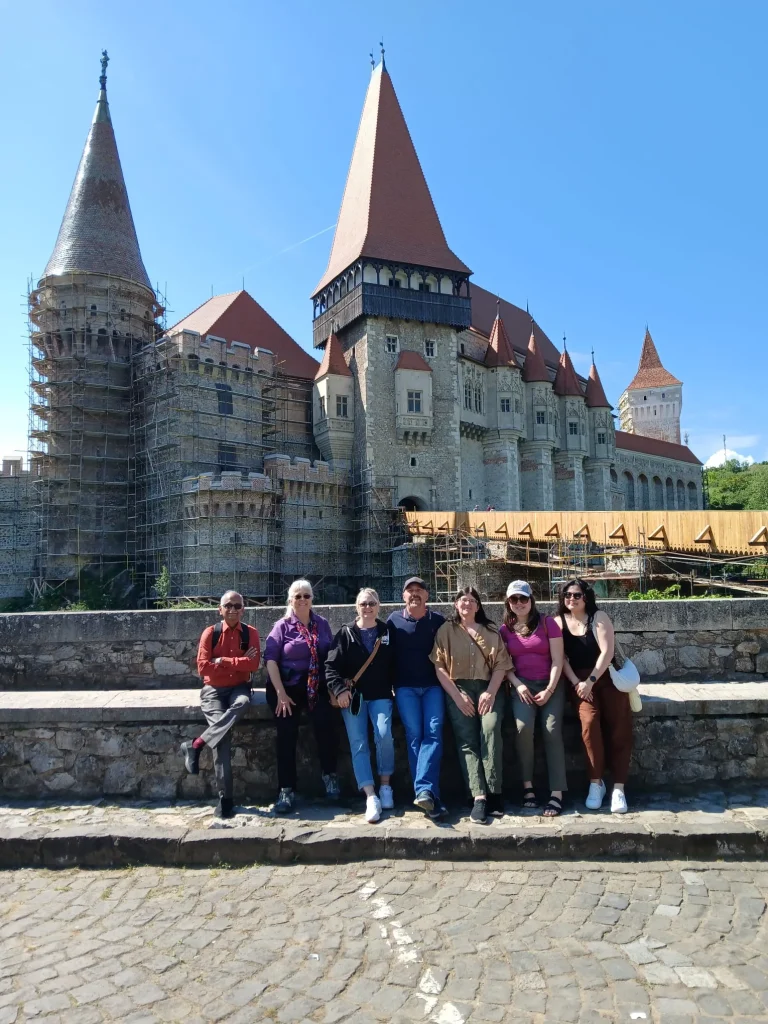 rolandia tourists at corvin castle